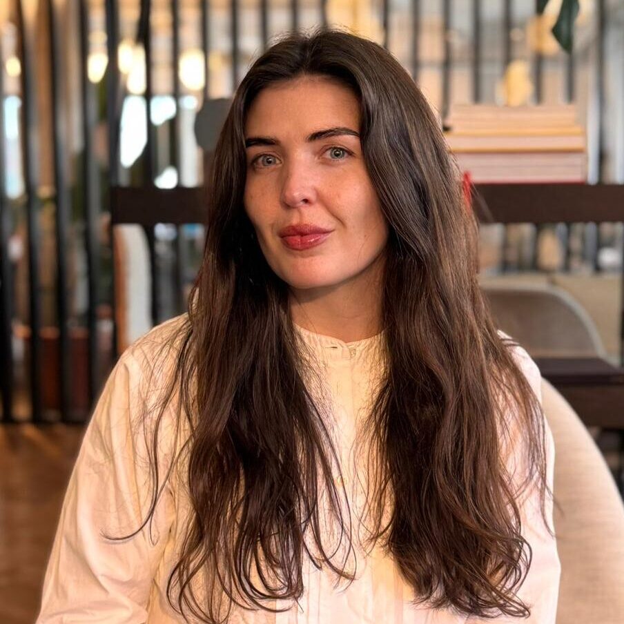 Hannah Benjamin Headshot